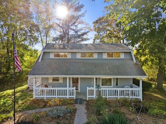 12763 NE Shoreland Dr, Mequon, WI 53092