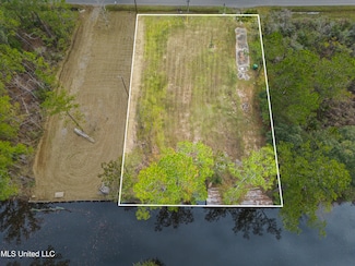 10051 W Bayou View Dr, Bay Saint Louis, MS 39520