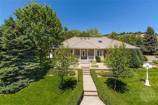 2815 Palm Dr, Billings, MT 59102