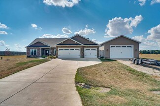 3282 N Charlais Cir, Delphi, IN 46923