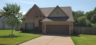 70 Southwind Dr, Oakland, TN 38060