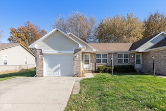 2099 Galaxy Dr, Franklin, IN 46131