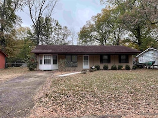 2411 Broadview Ave, Conway, AR 72034