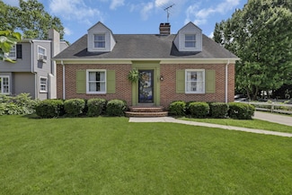 153 E Waterloo St, Canal Winchester, OH 43110