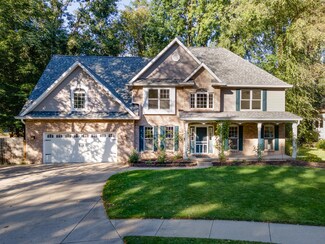 2201 Wooded Way, Stevensville, MI 49127