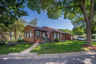 1415 Damon Ct SE, Rochester, MN 55904