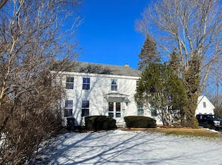 106 Emerson Ave, Hampstead, NH 03841
