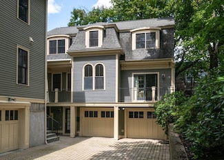 37 Mount Vernon St, Cambridge, MA 02140