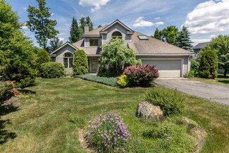 16 Sterling Springs Dr, White River Junction, VT 05001