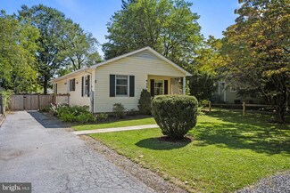 412 S Maple Ave, Purcellville, VA 20132