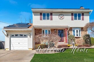 19 Tompkins Rd, Old Bridge, NJ 08857