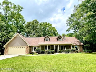 508 W Lakeshore Dr, Carriere, MS 39426