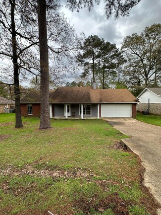 568 Buchanan Dr, Byram, MS 39272
