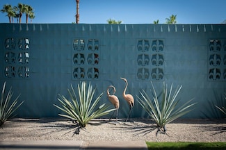1055 E Granvia Valmonte, Palm Springs, CA 92262