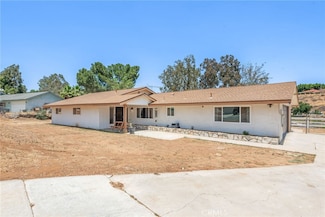 5820 Avenue Juan Bautista, Riverside, CA 92509