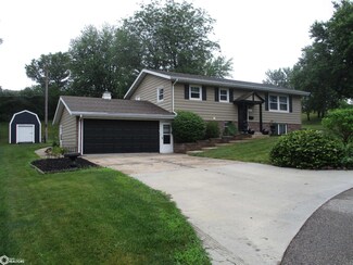 314 Arthur Neu Dr, Carroll, IA 51401