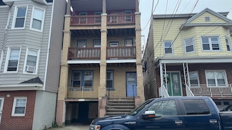 40 W 17th St, Bayonne, NJ 07002