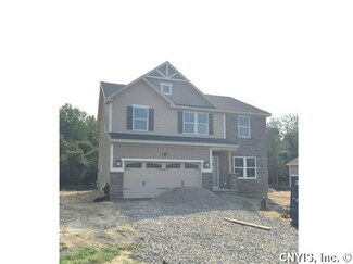 8536 Mcnamara Dr, Clay, NY 13041