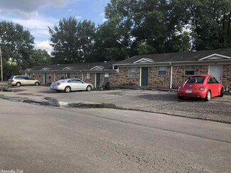 112 E 11th St, Russellville, AR 72801