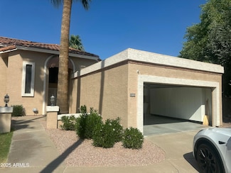 1338 E Greenway Cir, Mesa, AZ 85203