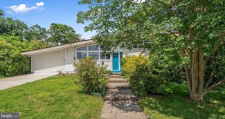 4006 Javins Dr, Alexandria, VA 22310