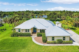 21090 Captain Nelson Ct, Alva, FL 33920