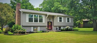 300 Sherman Dr, Marshall, MI 49068