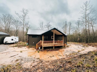 813 Bluebird Ridge Rd, Jamestown, TN 38556