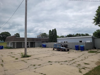 400 S Frederick Ave, Oelwein, IA 50662