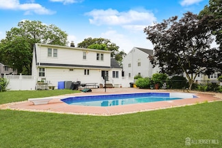 45 Kenwood Terrace, Trenton, NJ 08610