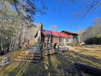 3076 Anderson Cove Rd, Marshall, NC 28753
