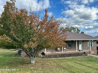 334 E Donaldson Dr, Morristown, TN 37814
