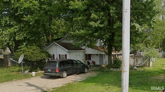 68 E South St, Milford, IN 46542