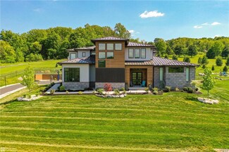 3982 Kozy Korner Rd, Center Valley, PA 18034