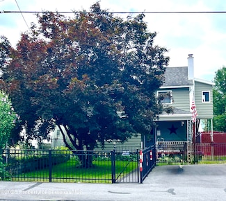 328 E Elm St, Scranton, PA 18505
