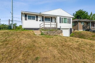 1210 18th St SW, Cedar Rapids, IA 52404