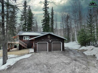 764 Senate Dr, Fairbanks, AK 99712