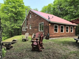 314 Little John Dr, Redfield, NY 13437