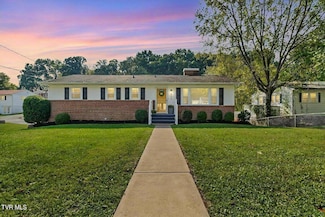 2216 Westfield St, Bristol, VA 24201