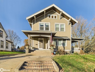 911 E Corning St, Red Oak, IA 51566