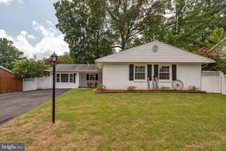 13132 Maltese Ln, Fairfax, VA 22033