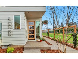 4332 SE 79th Ave, Portland, OR 97206