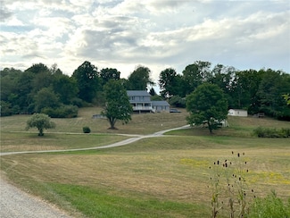 229 Millenium Dr, Kittanning, PA 16201