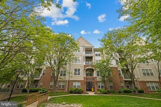 3003 Nicosh Cir Unit 3204, Falls Church, VA 22042