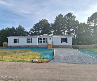 1879 Rolling Green Dr SW, Supply, NC 28462