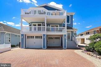 38 N 10th St, Surf City, NJ 08008