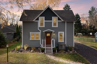 745 9th St SW, Pine City, MN 55063
