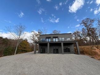 267 Rollins Ridge Rd, Jasper, AL 35503