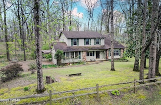 124 Moorewood Dr, Jackson, TN 38305