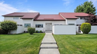 423 Nicklaus Ct, Richland, WA 99352